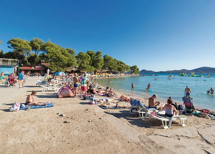 Semesterbostad Zen Tinj